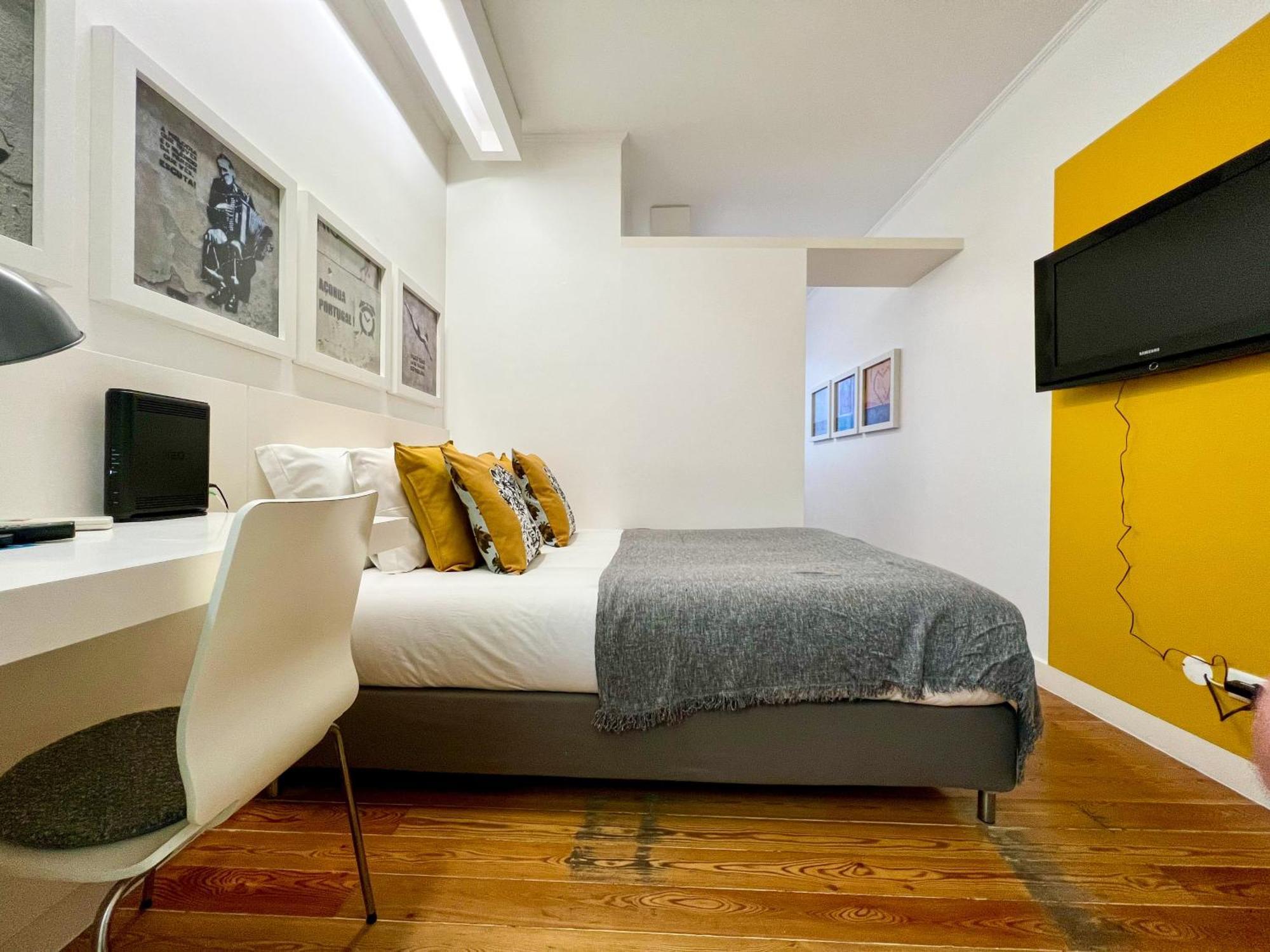 Modern Close To Timeout Market Lisbon
