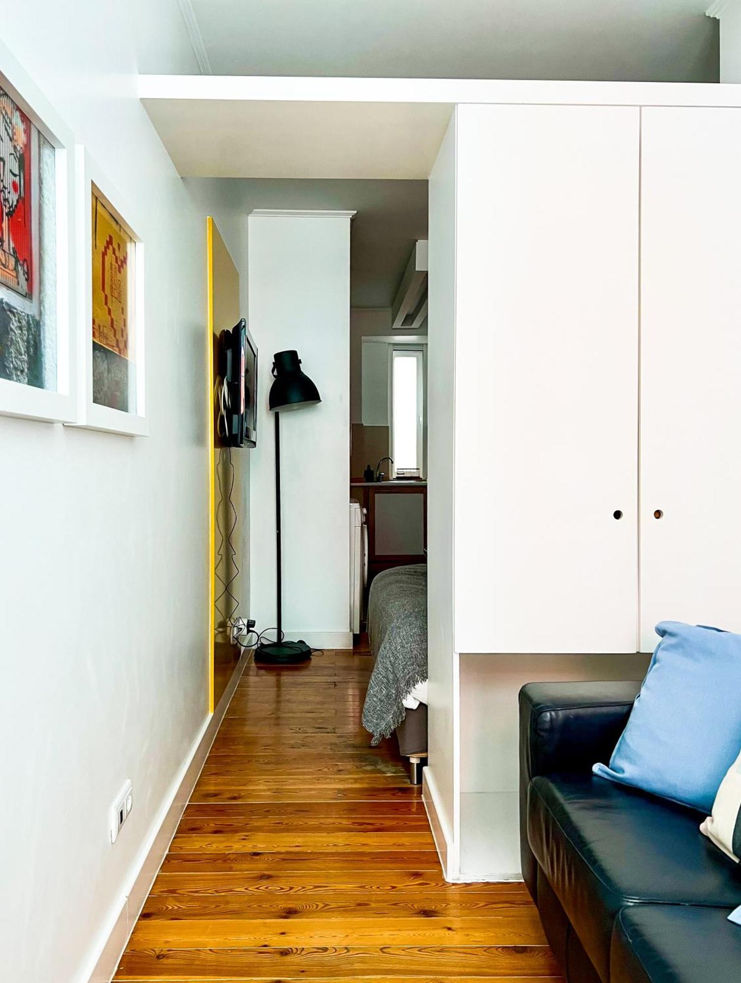 Modern Close To Timeout Market * Lisbon